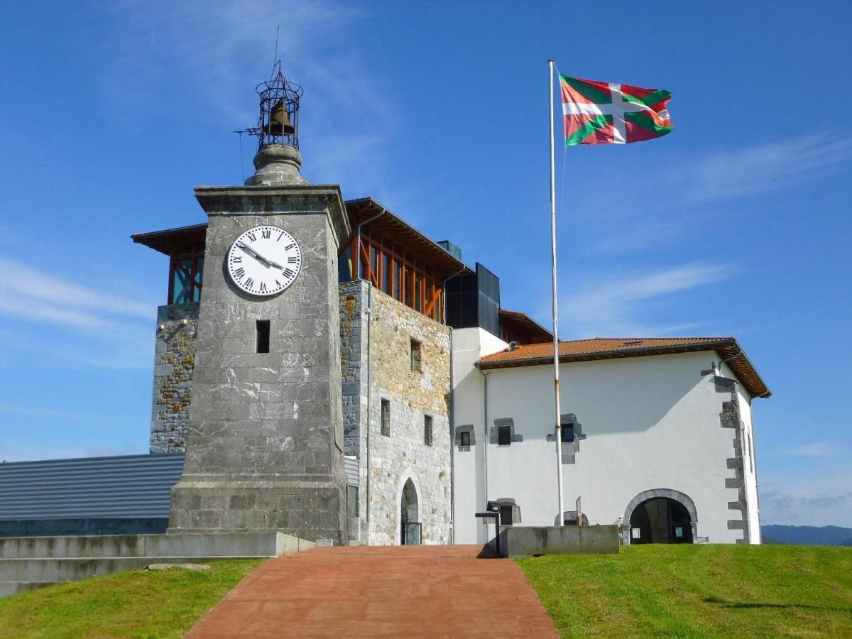 Piso Turistico Mundaka Con Opcion A Garaje Apartment Exterior foto